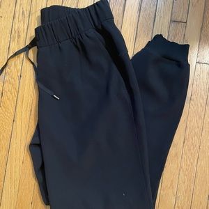 lululemon black joggers